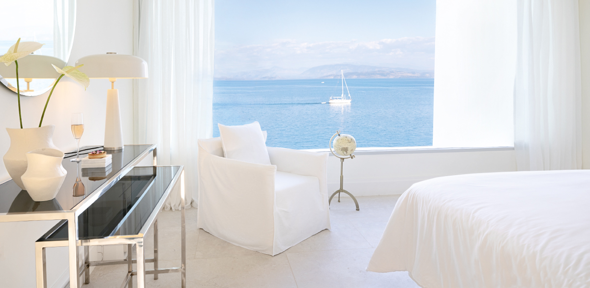 02-luxurious-interiors-maisonette-on-the-rocs-waterfront